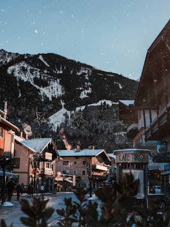 Reizen naar Mayrhofen: Een Gids voor Busroutes en Handige Tips