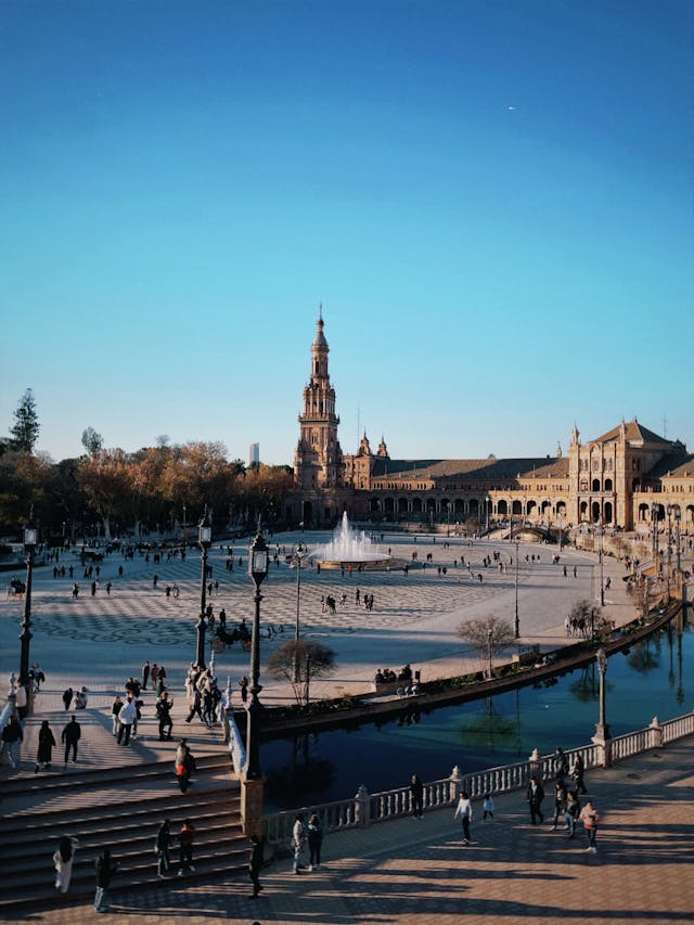 Cómo Ir del Aeropuerto de Sevilla al Centro: Guía Completa para un Inicio de Viaje Perfecto
