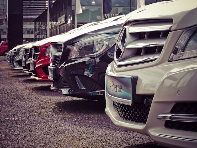 How Can Airport Concierge and Transfer Services Treat You Like a VIP?